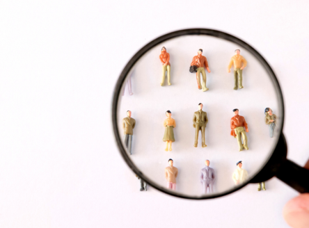 Onderzoek: jonge recruiters zien senioren vaak over het hoofd