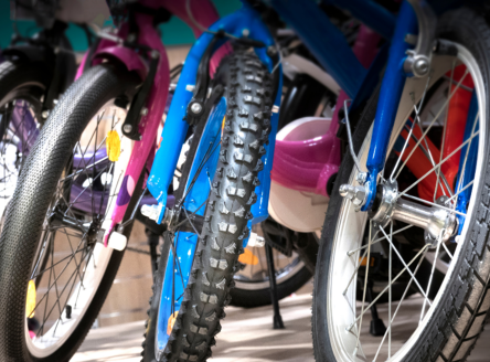 Cornélie (70) begon een kinderfietsenwinkel