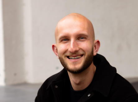 De stille leegloop: Als je 60-plusser de deur uitloopt, verdwijnt er een stuk meer dan je denkt…